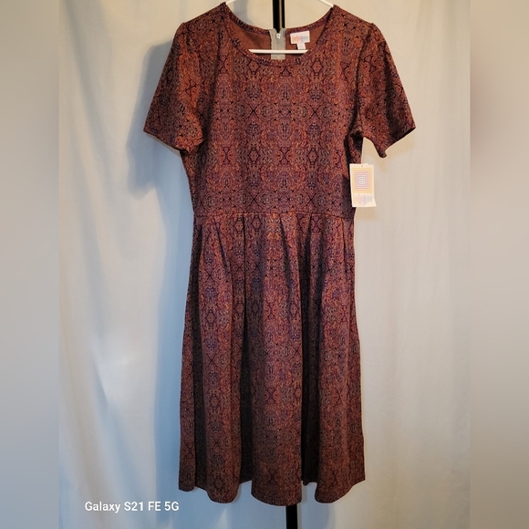 LuLaRoe Dresses & Skirts - LulaRoe Women's "Amelia" Dress, Size Extra Large, NWT